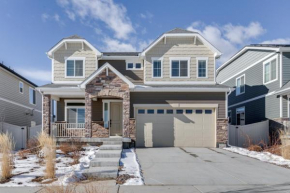 17 Mi to Downtown Denver Modern Aurora Home!